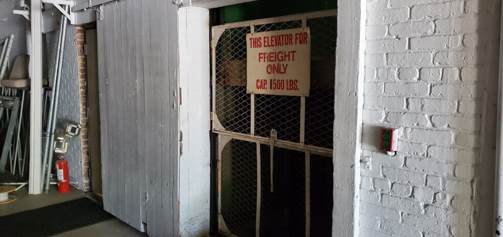 More Photos Of 111 Olive St, Salisbury Warehouse For Sale