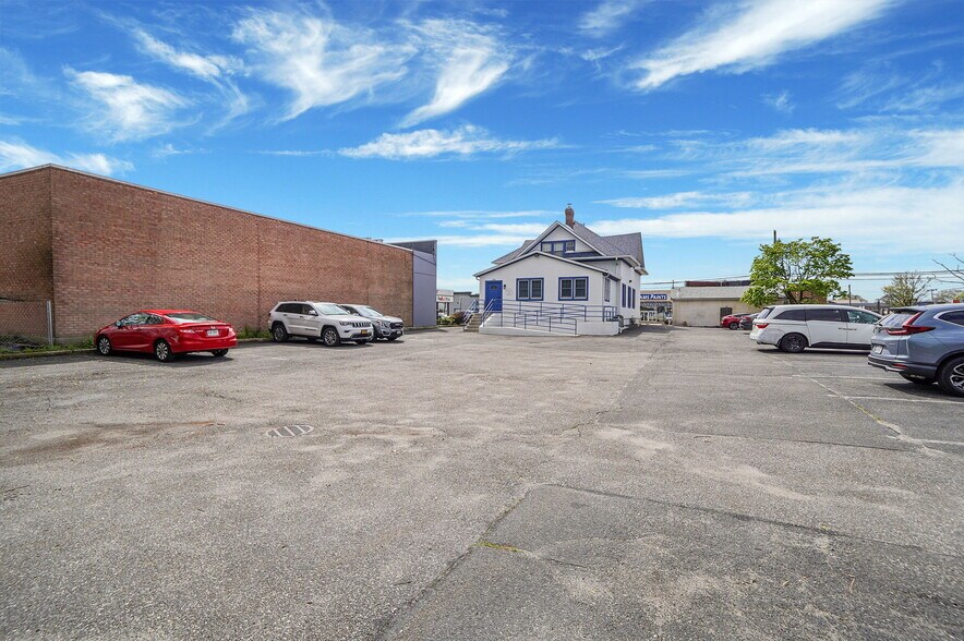 More Photos Of 2983 Long Beach Rd, Oceanside Medical For Sale