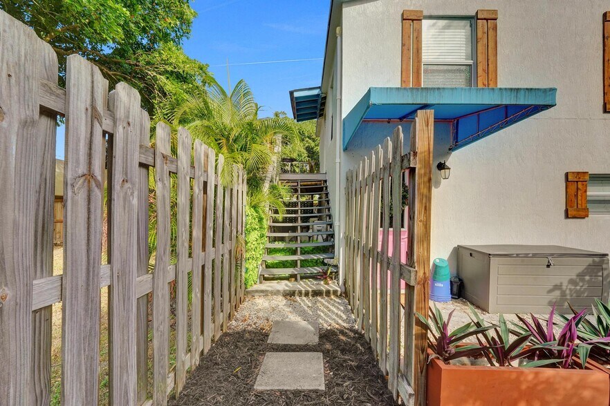 More Photos Of 301 SW 9th St, Fort Lauderdale Apartments For Sale