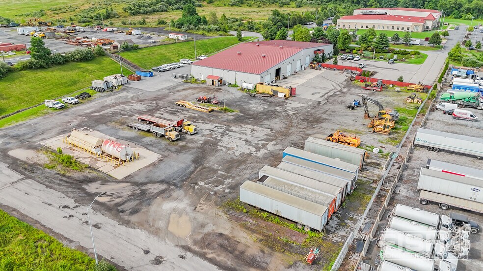More Photos Of 81 Fitness Dr, Muncy Warehouse For Lease