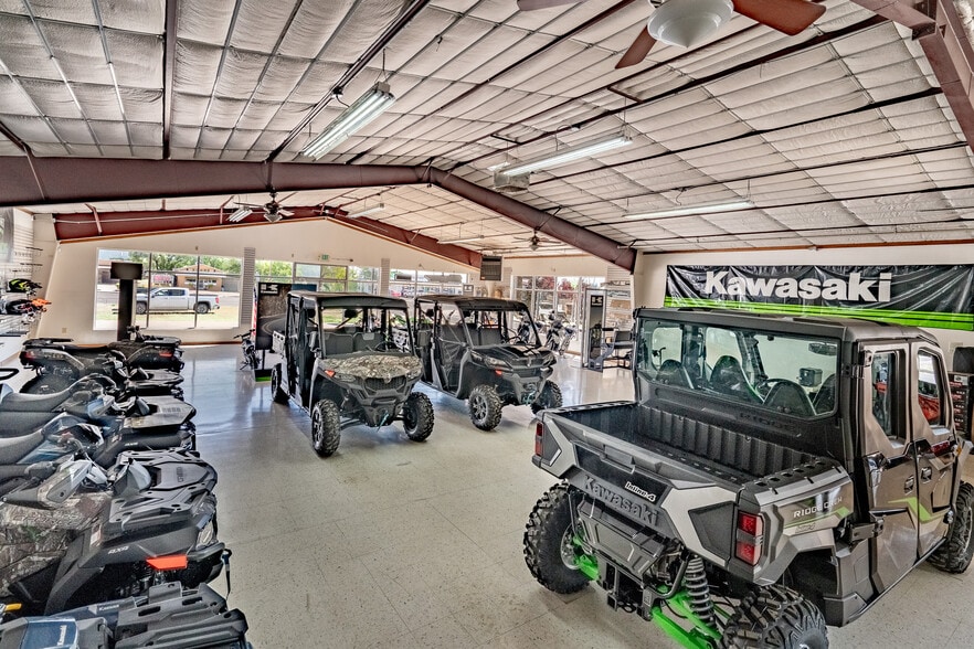 More Photos Of 1190 S 2nd St, Raton General Retail For Sale