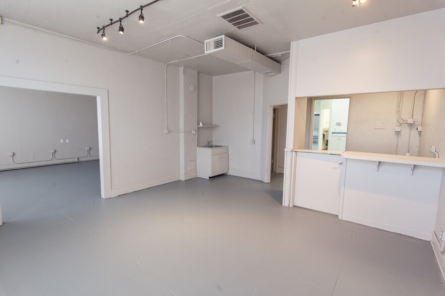 More Photos Of 1200-1218 N Killingsworth St, Portland Storefront For Sale