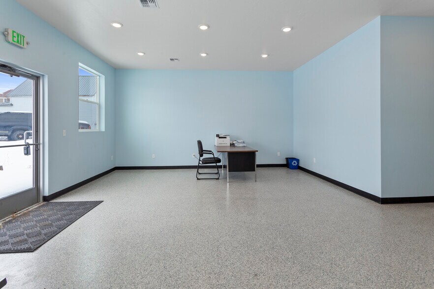 More Photos Of 900 S Washington St, Butte Industrial For Sale