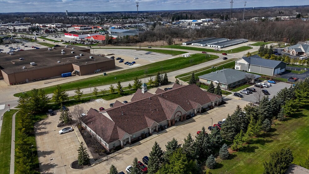 More Photos Of 4067-4083 N Jefferson St, Medina Medical For Lease