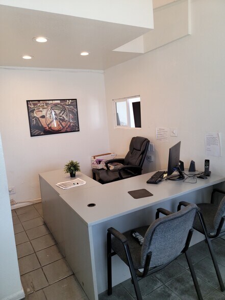 More Photos Of 1208 W Highland Ave, San Bernardino Auto Dealership For Lease