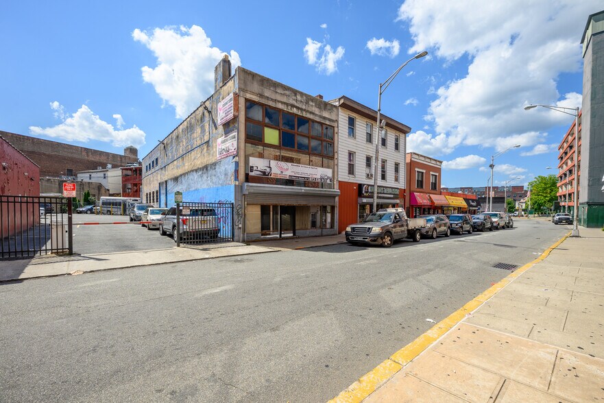 More Photos Of 84 Ellison St, Paterson Storefront Retail Office For Lease