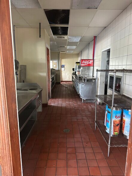More Photos Of 2615 Florence Blvd, Florence Restaurant For Lease