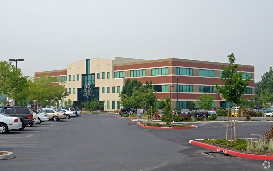 More Photos Of 35 Iron Point Cir, Folsom Office For Lease