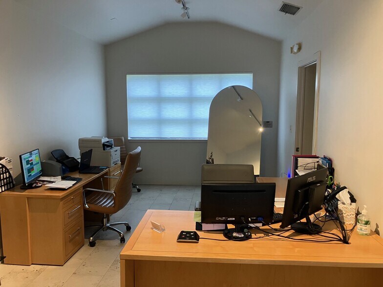 More Photos Of , Tampa Office For Sale