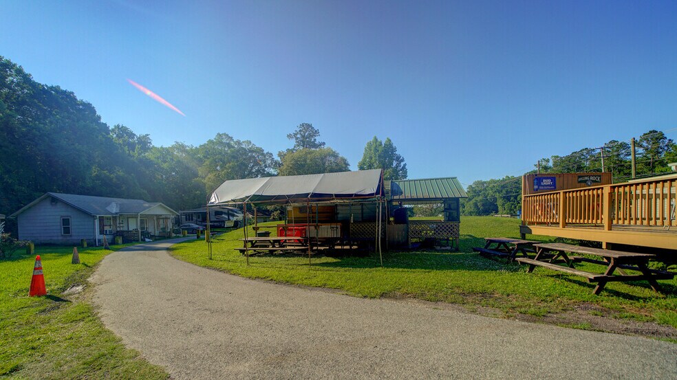 More Photos Of 3297 US 17 Hwy, Green Cove Springs Bar For Sale