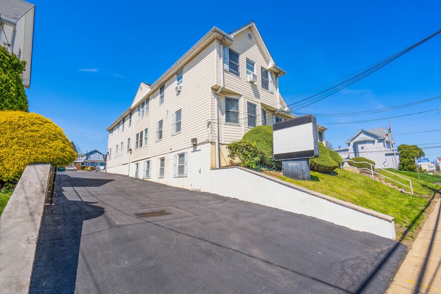 More Photos Of 14500 Bustleton Ave, Philadelphia Flex For Sale