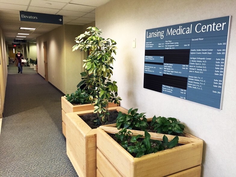 More Photos Of 2815 Pennsylvania Ave, Lansing Medical For Sale