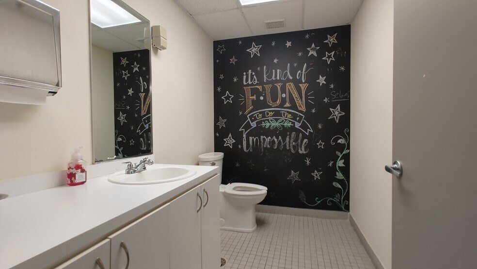 More Photos Of 2405-2425 N University Dr, Coral Springs Loft Creative Space For Lease