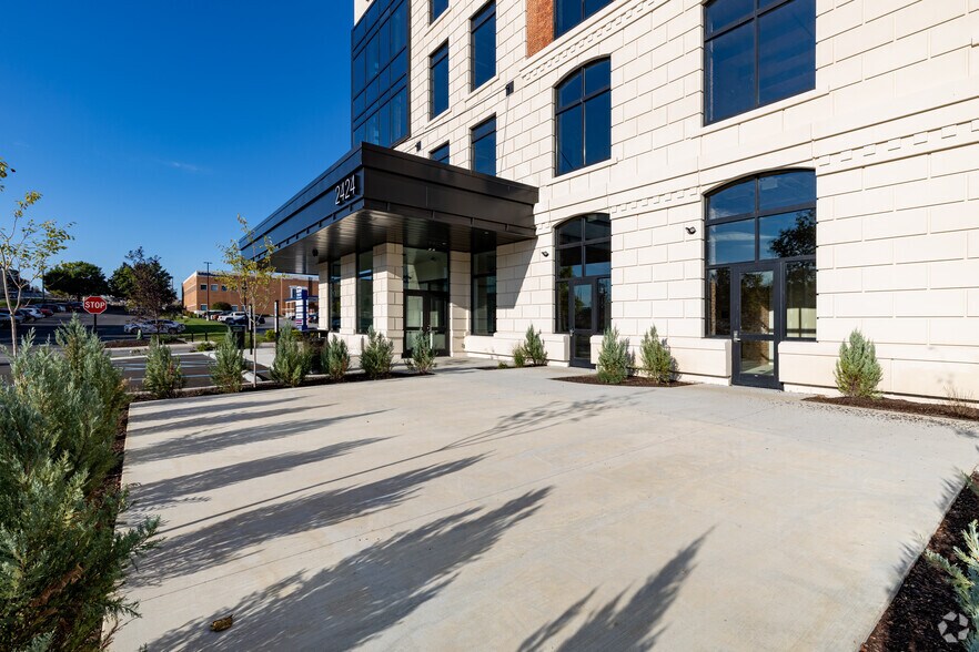 More Photos Of 2400 8th Ave, Altoona Office For Sale