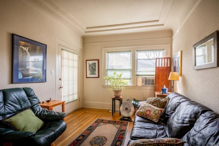 More Photos Of 825 College Ave, Santa Rosa Medical For Lease