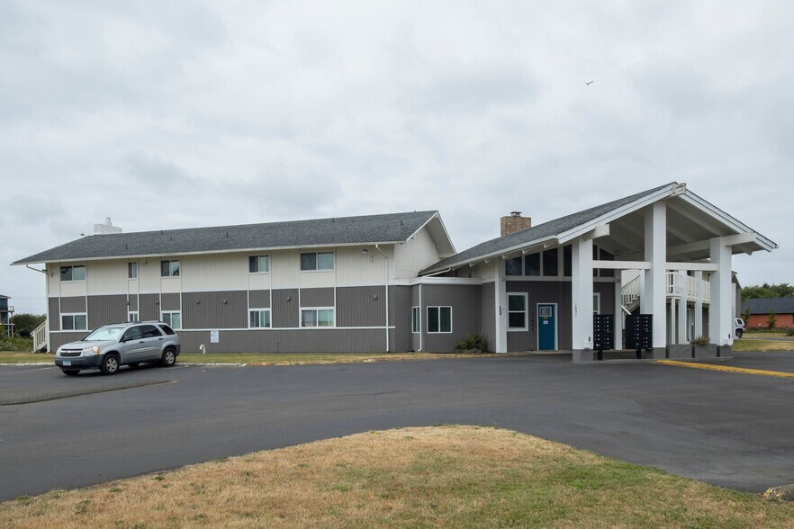 More Photos Of 1031 Discovery Ave SE, Ocean Shores Apartments For Sale
