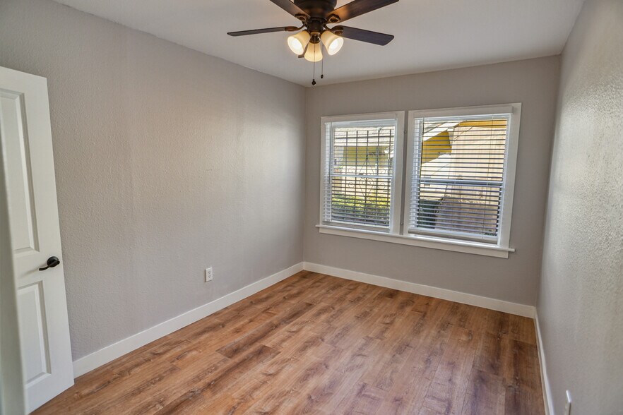 More Photos Of 5724-5726 La Mirada Ave, Los Angeles Apartments For Sale