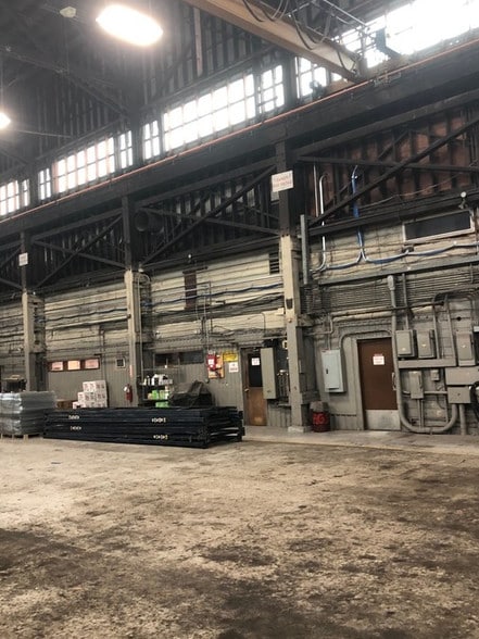 More Photos Of 9002 N Sever Ct, Portland Warehouse For Lease