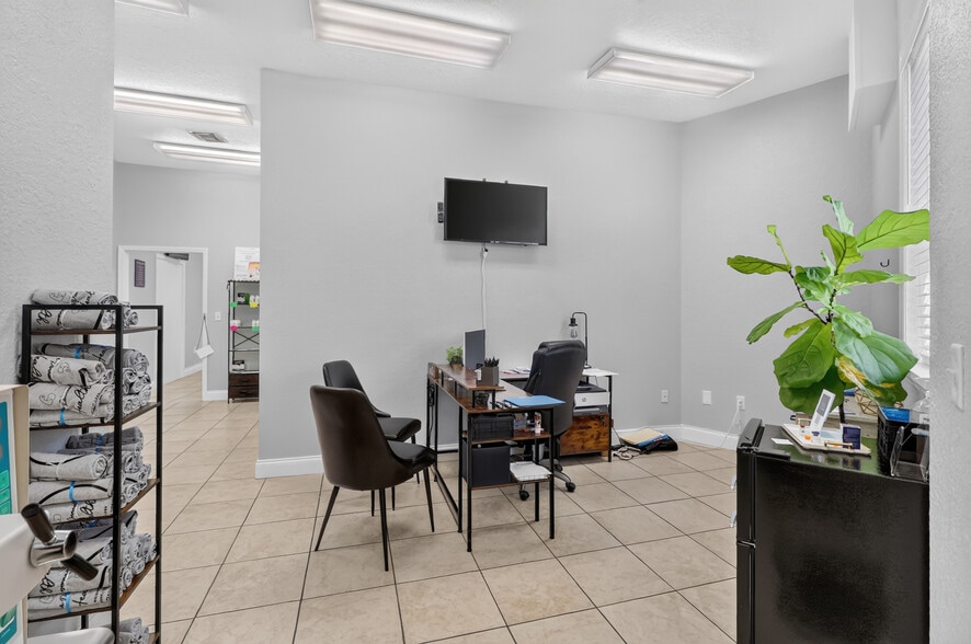 More Photos Of 119 Main St, Auburndale Storefront Retail Office For Sale