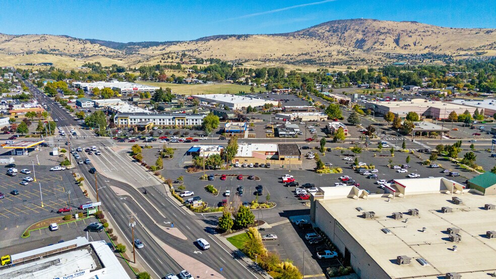 More Photos Of 2730 S 6th St, Klamath Falls Auto Repair For Sale