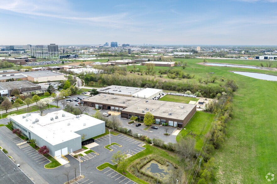More Photos Of 2246 N Palmer Dr, Schaumburg Warehouse For Lease