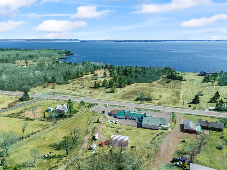 More Photos Of 357 W Main St, Searsport Freestanding For Sale