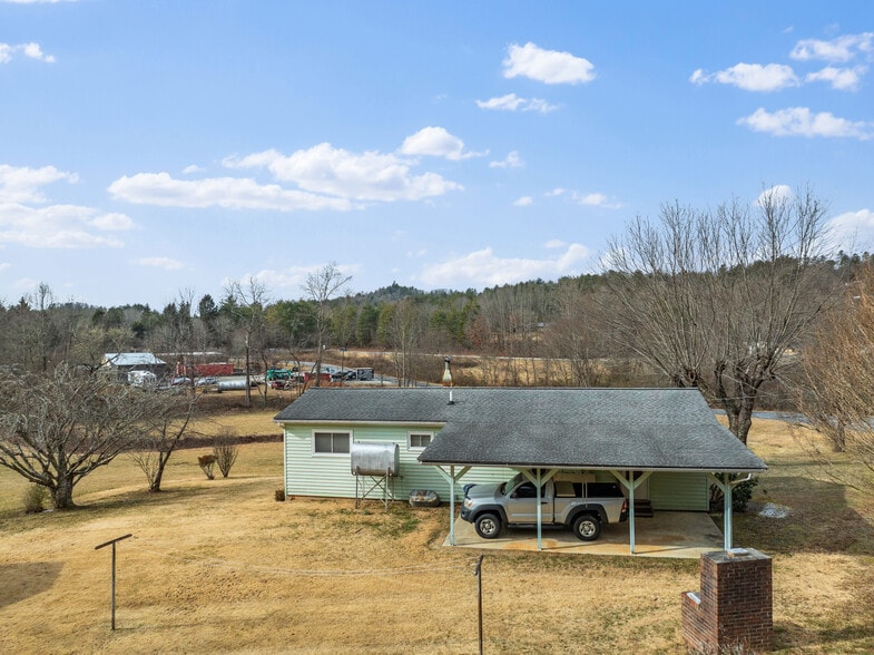 More Photos Of 146 Monteith Rd, Brevard Multifamily For Sale