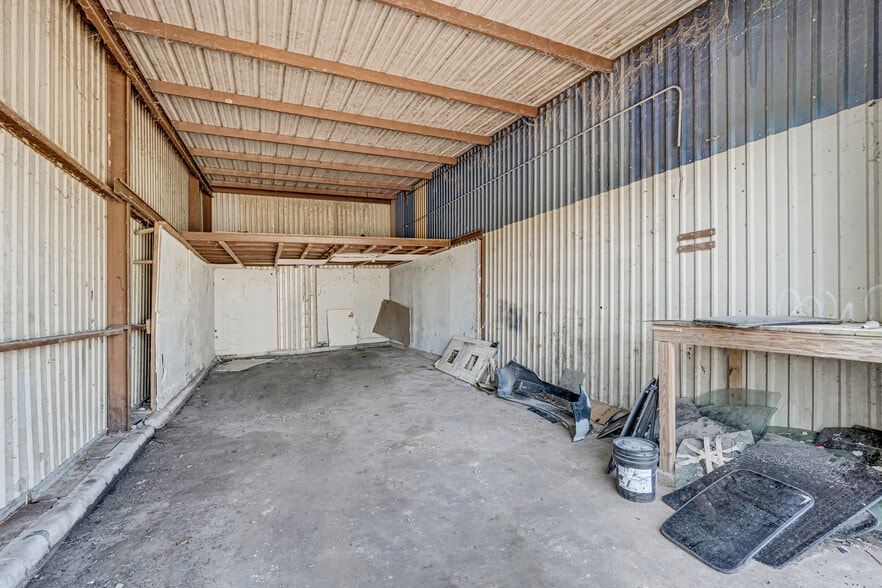 More Photos Of 4255 S Kirkwood Rd, Houston Storefront For Sale
