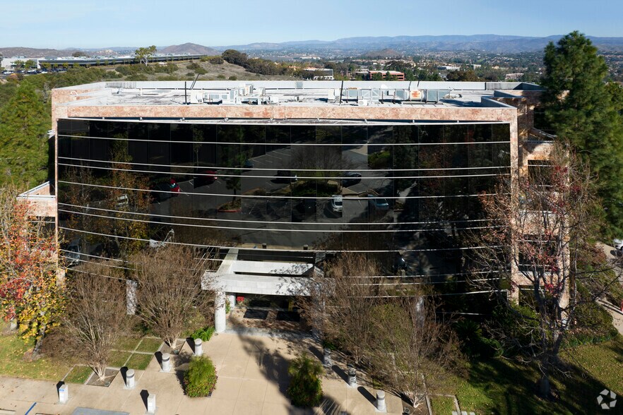 More Photos Of 16644 W Bernardo Dr, San Diego Office For Lease