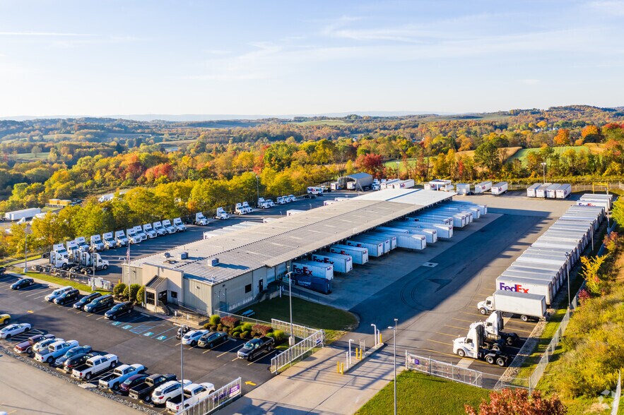 More Photos Of 217 E View Dr, Mount Pleasant Distribution For Sale