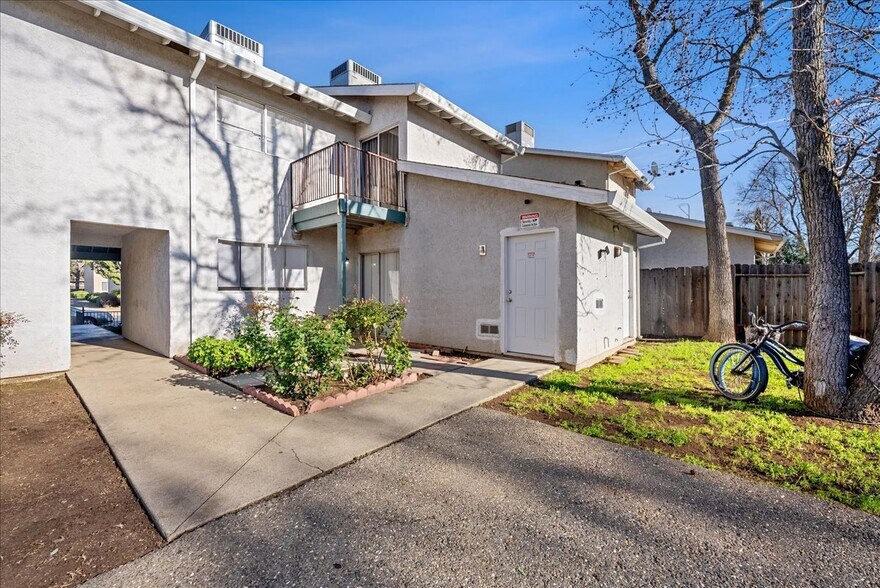 More Photos Of 1140 Melton Dr, Yuba City Multifamily For Sale