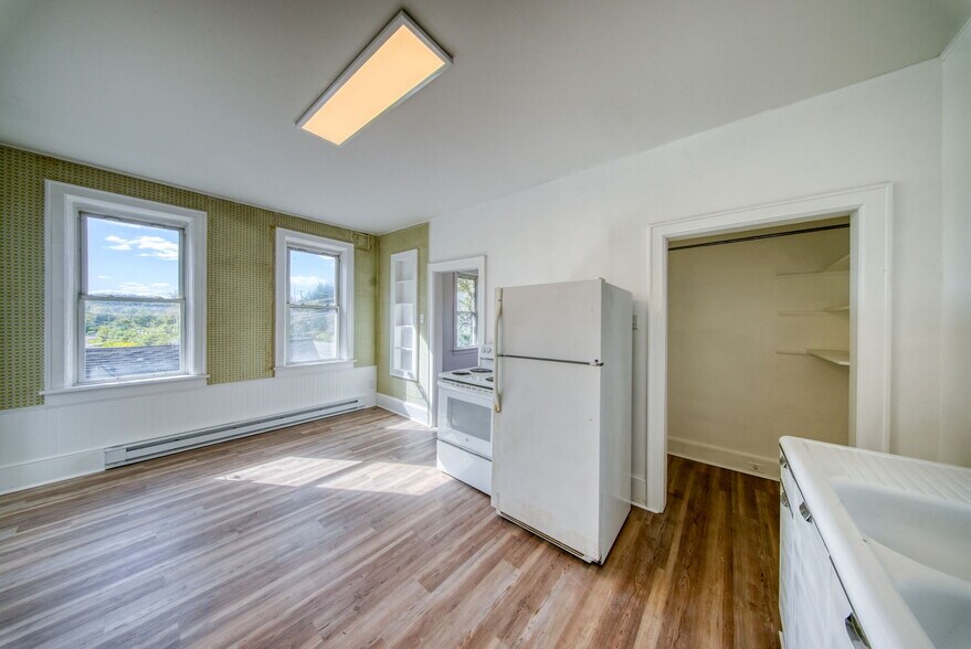 More Photos Of 9 Mongaup Rd, Hurleyville Apartments For Sale