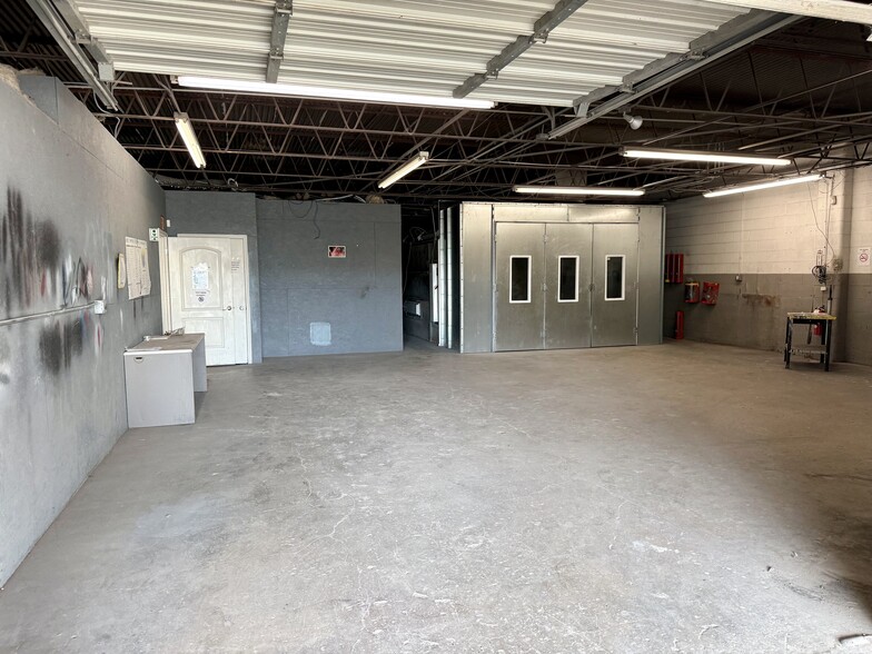 More Photos Of 5704 Kenwick St, San Antonio Service For Lease