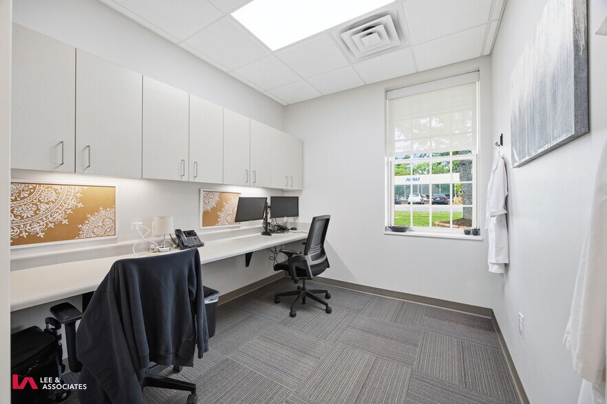 More Photos Of 8458 Campbellton St, Douglasville Office For Lease
