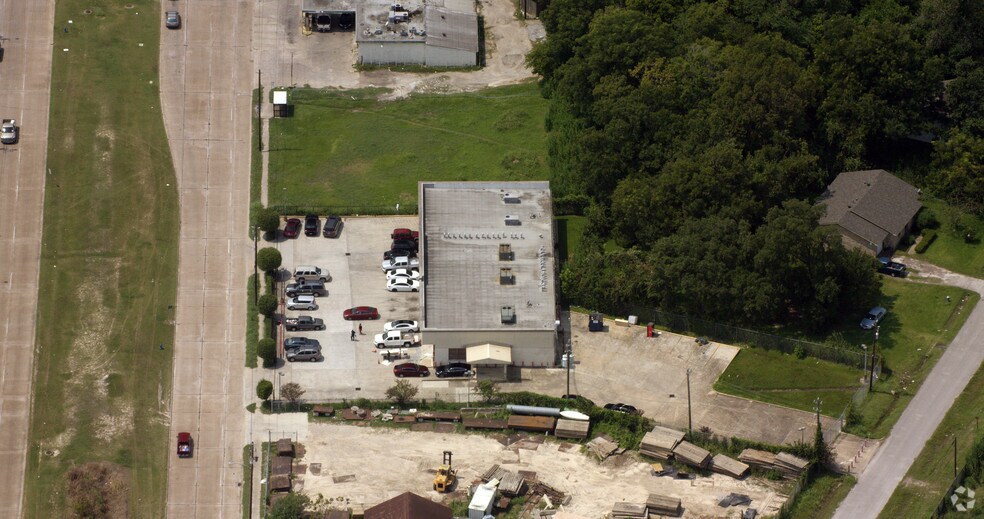 More Photos Of 5415 Kelley St, Houston Freestanding For Sale