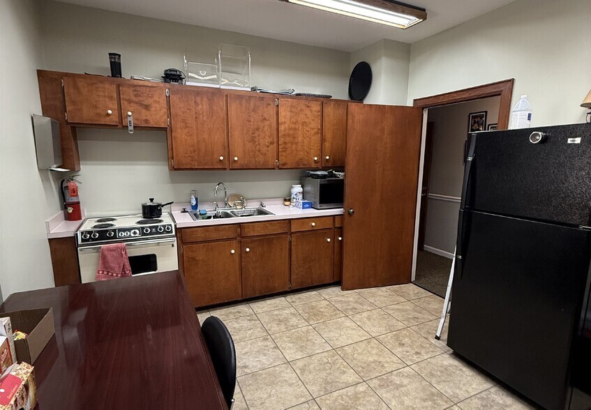 More Photos Of 1717 St Julian Pl, Columbia Office For Sale