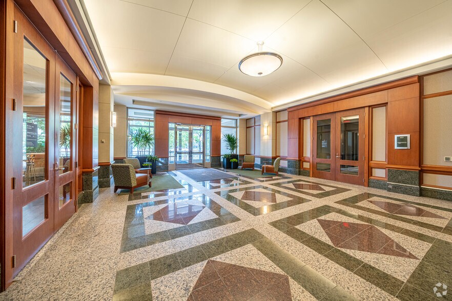 More Photos Of 7701 S France Ave, Edina Office For Lease