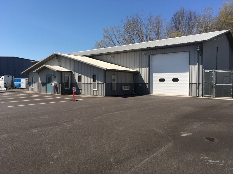 More Photos Of 6263 Taft Rd, Syracuse Warehouse For Lease
