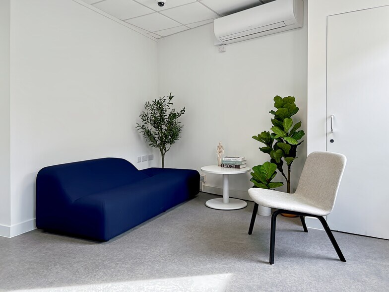 More Photos Of 100 Bayard St, New Brunswick Coworking Space