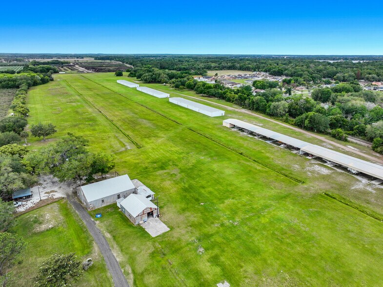 More Photos Of 7001 W Jones Ave, Mount Dora Airplane Hangar For Sale