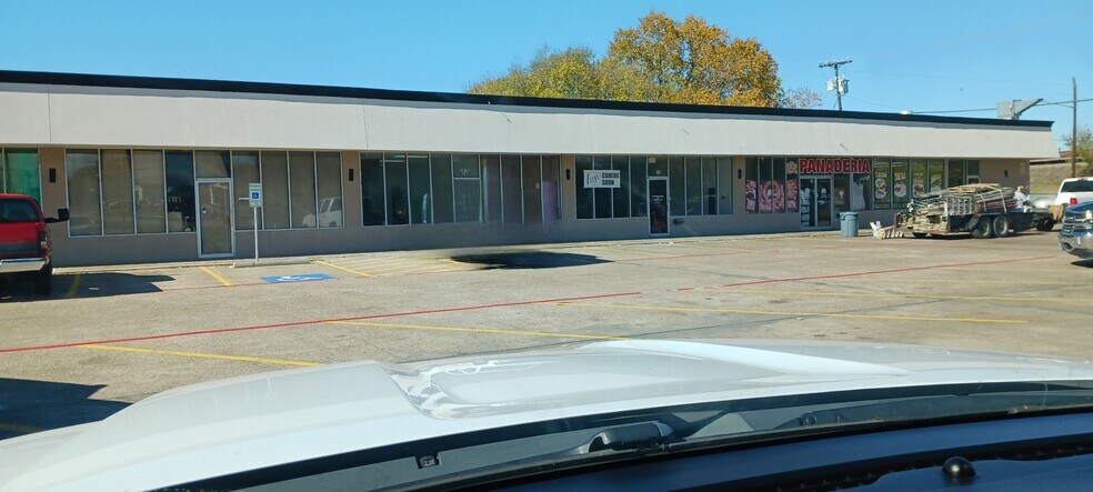 More Photos Of 701 Military Pky, Mesquite Unknown For Lease