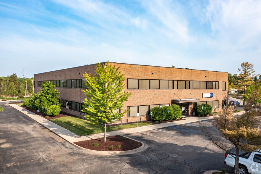 More Photos Of 4202 Collins Rd, Lansing Medical For Lease