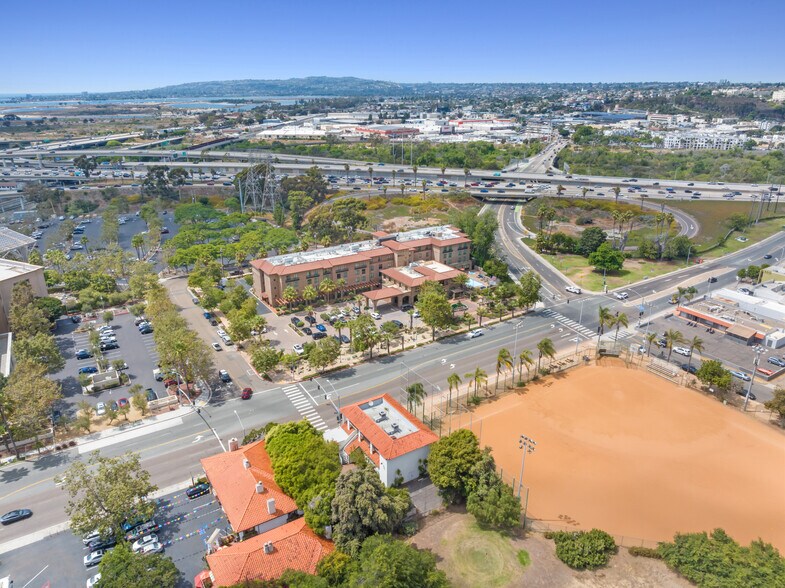 More Photos Of 4151 Taylor St, San Diego Storefront Retail Office For Sale