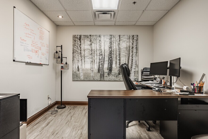 More Photos Of 698 Oldefield Commons Dr, Greenwood Medical For Sale