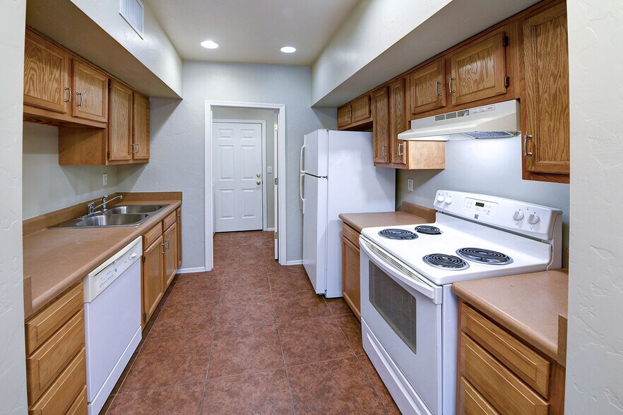 More Photos Of 1011 E Halcyon Rd, Tucson Apartments For Sale