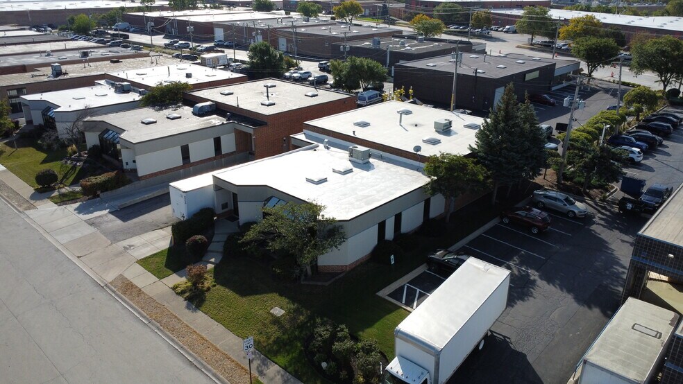 More Photos Of 1221 Jarvis Ave, Elk Grove Village Warehouse For Lease