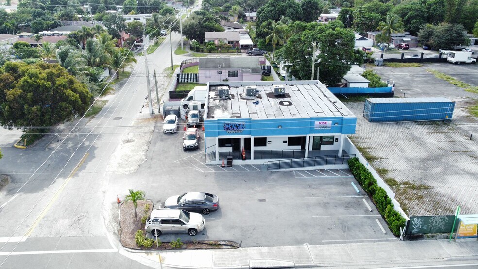 More Photos Of 1400-1406 NW 119th St, Miami Freestanding For Sale