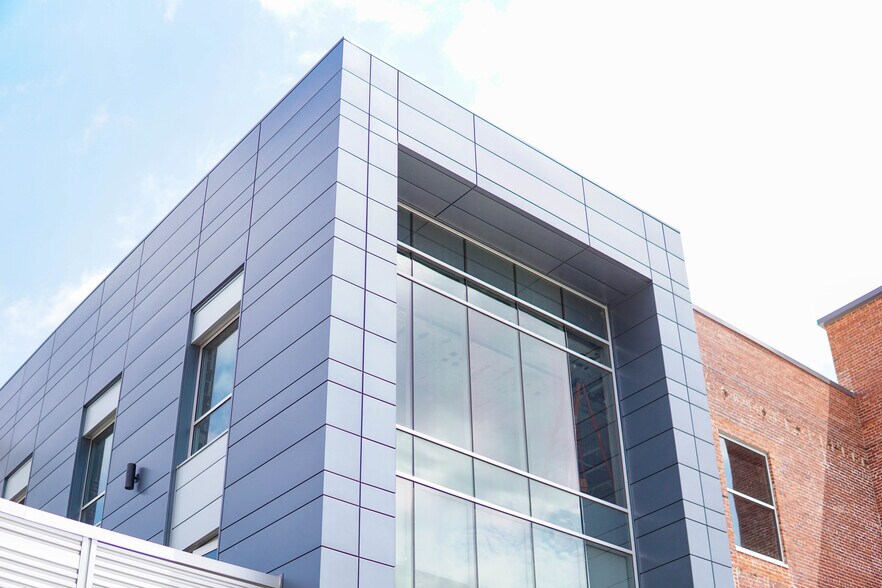 More Photos Of 165 S Rock Island St, Wichita Office For Lease