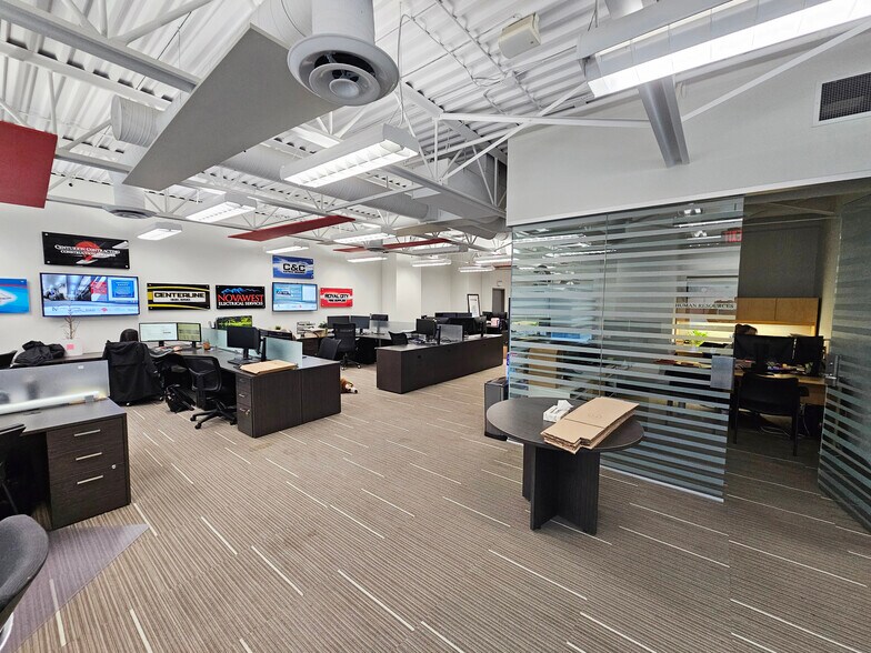 More Photos Of 1515 Broadway St, Port Coquitlam Warehouse For Sale