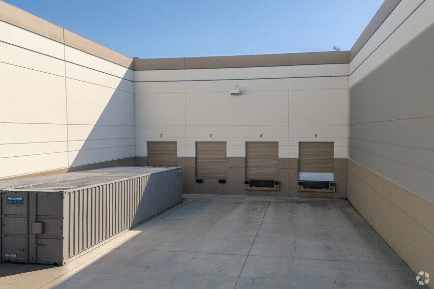 More Photos Of 20191 Windrow Dr, Lake Forest Manufacturing For Lease